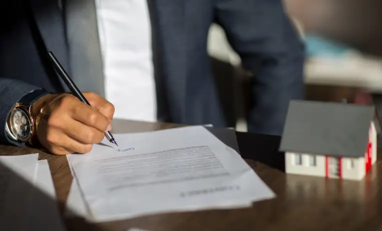 الاستشارات القانونية في مجال الاتصالات وتكنولوجيا المعلومات في قطر.